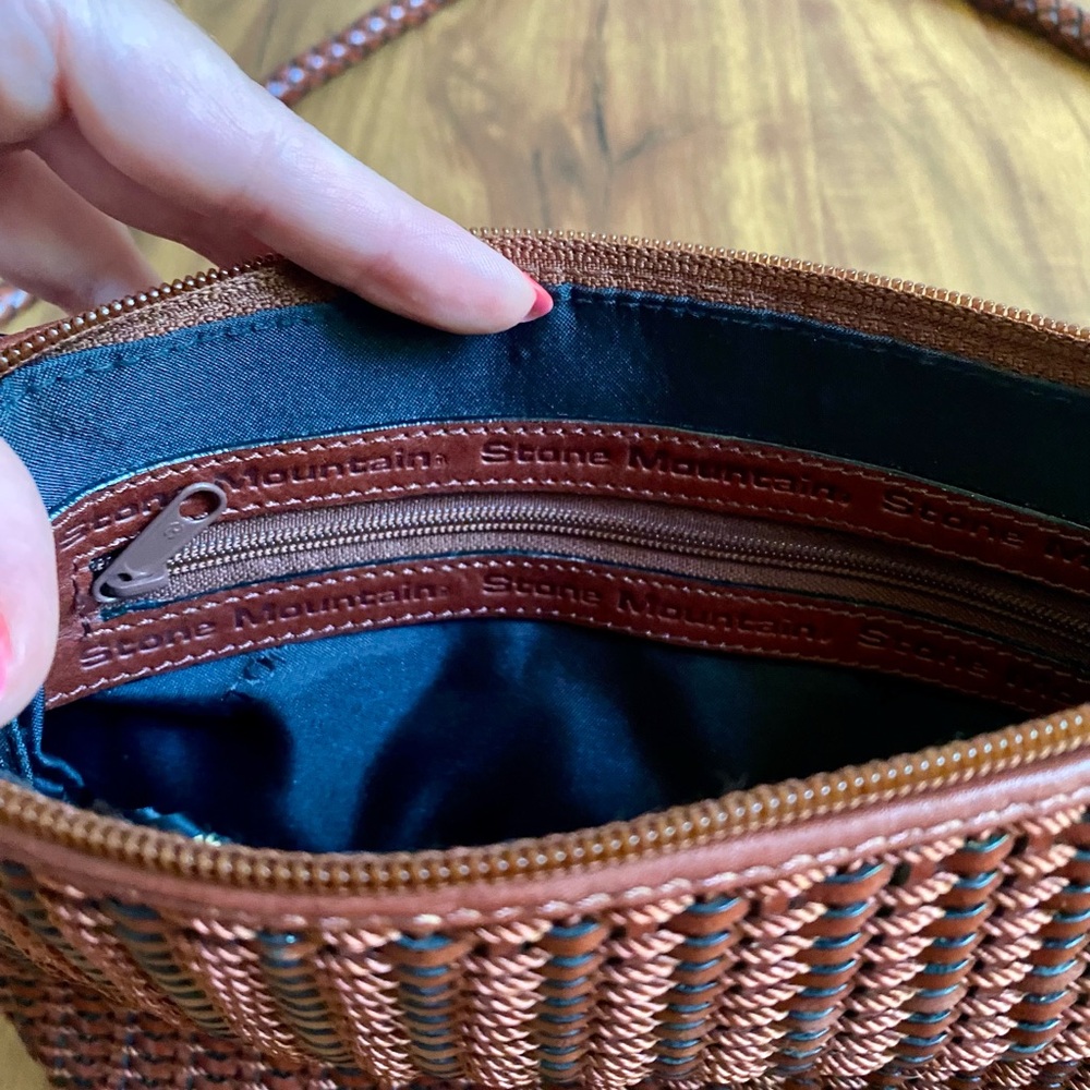 VTG Stone Mountain Leather Woven bag - Picture 9 of 16